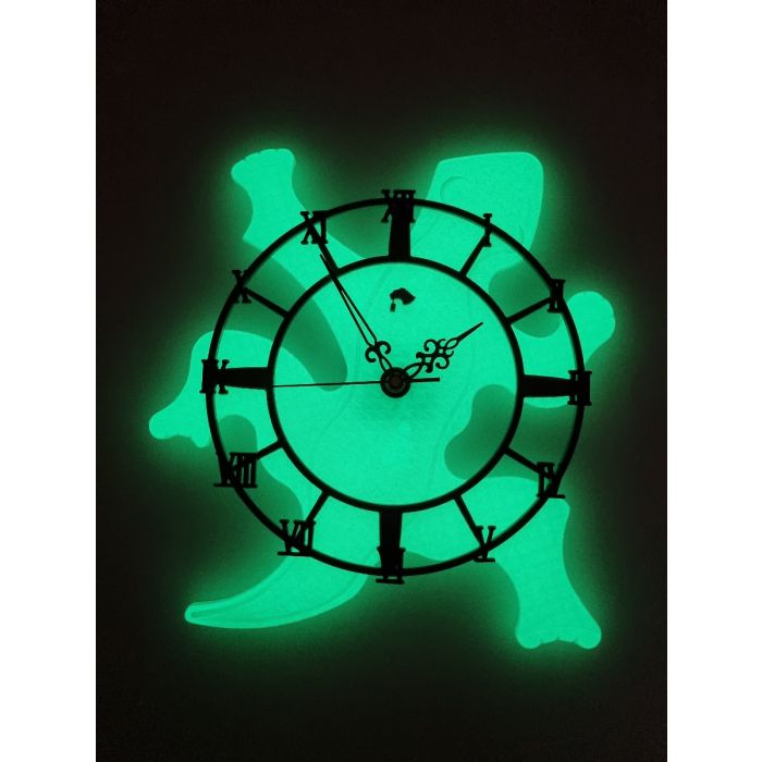 Salamander glow-in-the-dark